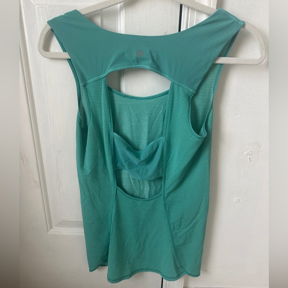 Lululemon Athletica Turquoise Tank Top size 4